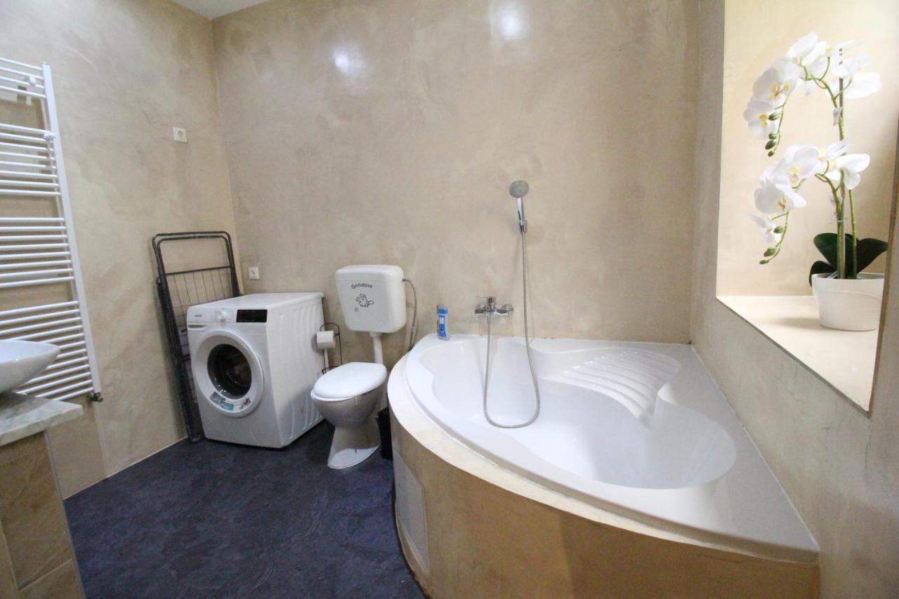Private Double Bedroom Rf2 เวียนนา ภายนอก รูปภาพ